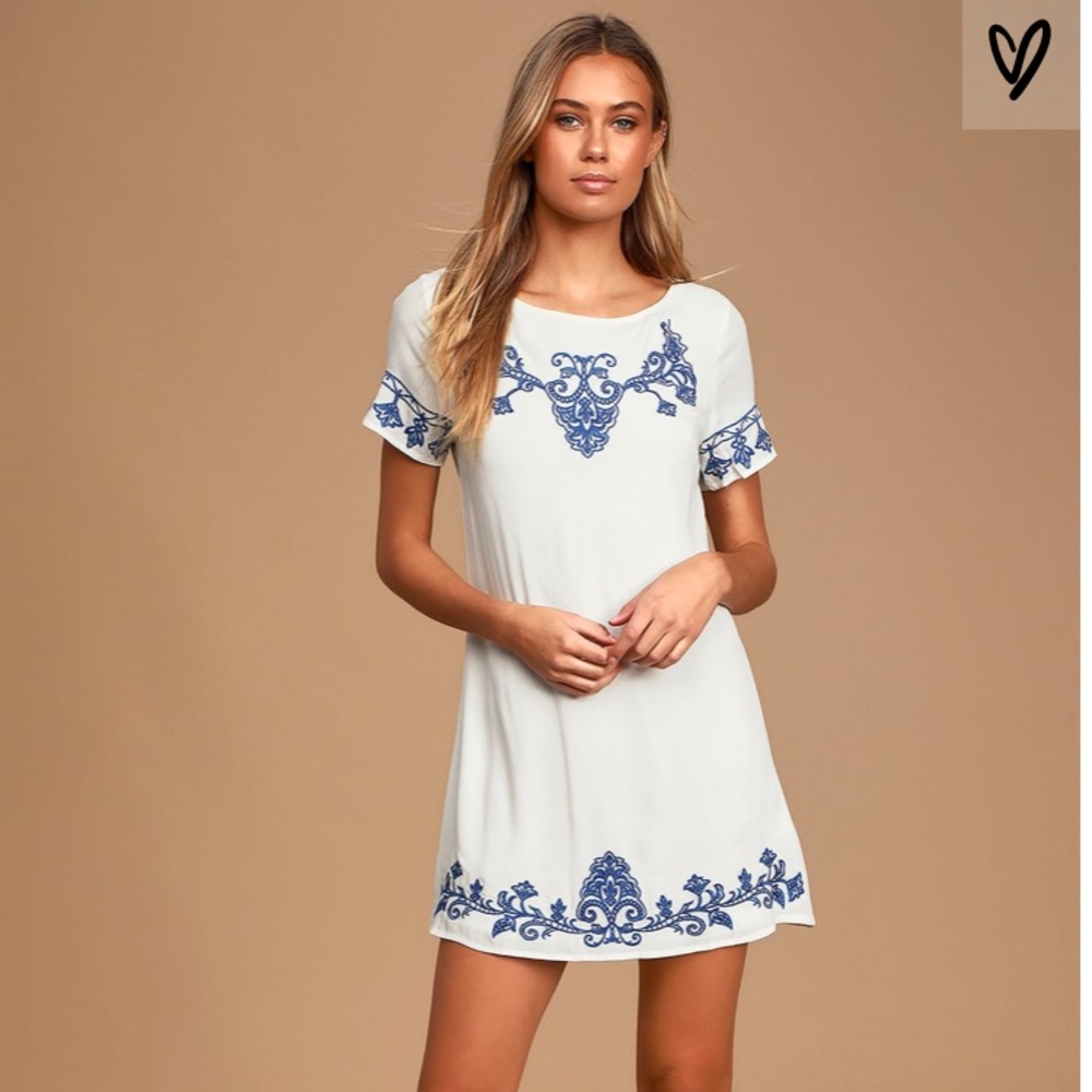 Lulus White and blue embroidered dress